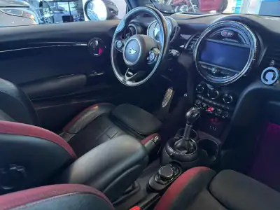 MINI John Cooper Works 2015 - 22900 EUR, 185000 km - AUTO.MOTO.pt - 185000km - foto 12 de 12