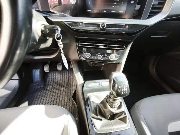 Opel Mokka 2023 - 17900 EUR, 95000 km - AUTO.MOTO.pt - 95000km - foto 13 de 18