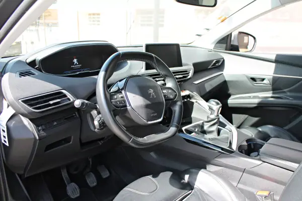 Peugeot 5008 2019 - 18900 EUR, 157458 km - AUTO.MOTO.pt - 157458km - foto 11 de 22