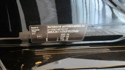 BMW 318 2013 - 16900 EUR, 194036 km - AUTO.MOTO.pt - 194036km - foto 56 de 63