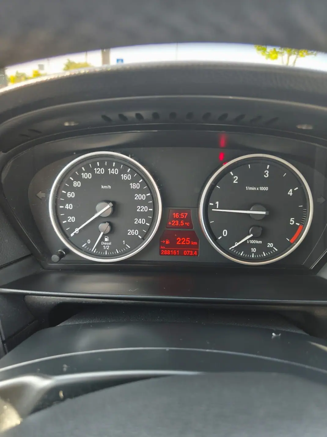 BMW 520 2008 - 7200 EUR, 289000 km - 289000km - foto 4 de 9