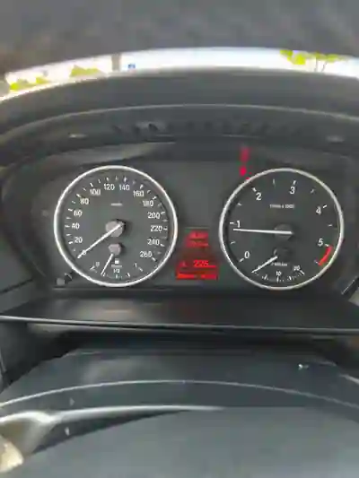 BMW 520 2008 - 7450 EUR, 289000 km - 289000km - foto 4 de 9
