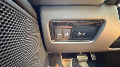 Jaguar XE 2016 - 15500 EUR, 206953 km - 206953km - foto 16 de 17