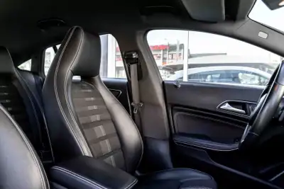 Mercedes-Benz CLA 180 2019 - 22990 EUR, 188150 km - AUTO.MOTO.pt - 188150km - foto 13 de 35