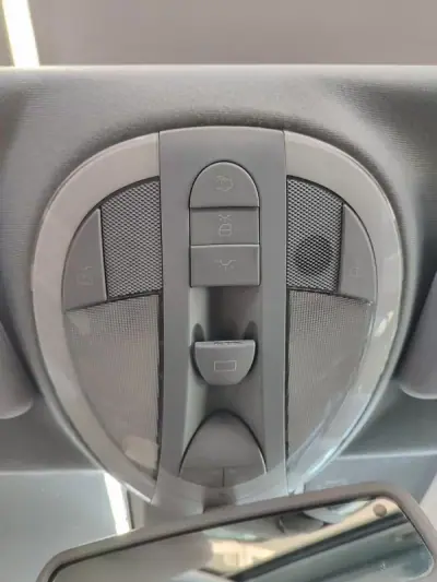 Mercedes-Benz E 220 2003 - 6950 EUR, 378000 km - AUTO.MOTO.pt - 378000km - foto 37 de 38