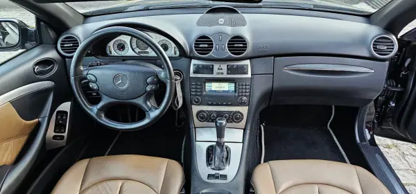 Mercedes-Benz CLK 200 2008 - 17500 EUR, 149000 km - AUTO.MOTO.pt - 149000km - foto 11 de 14