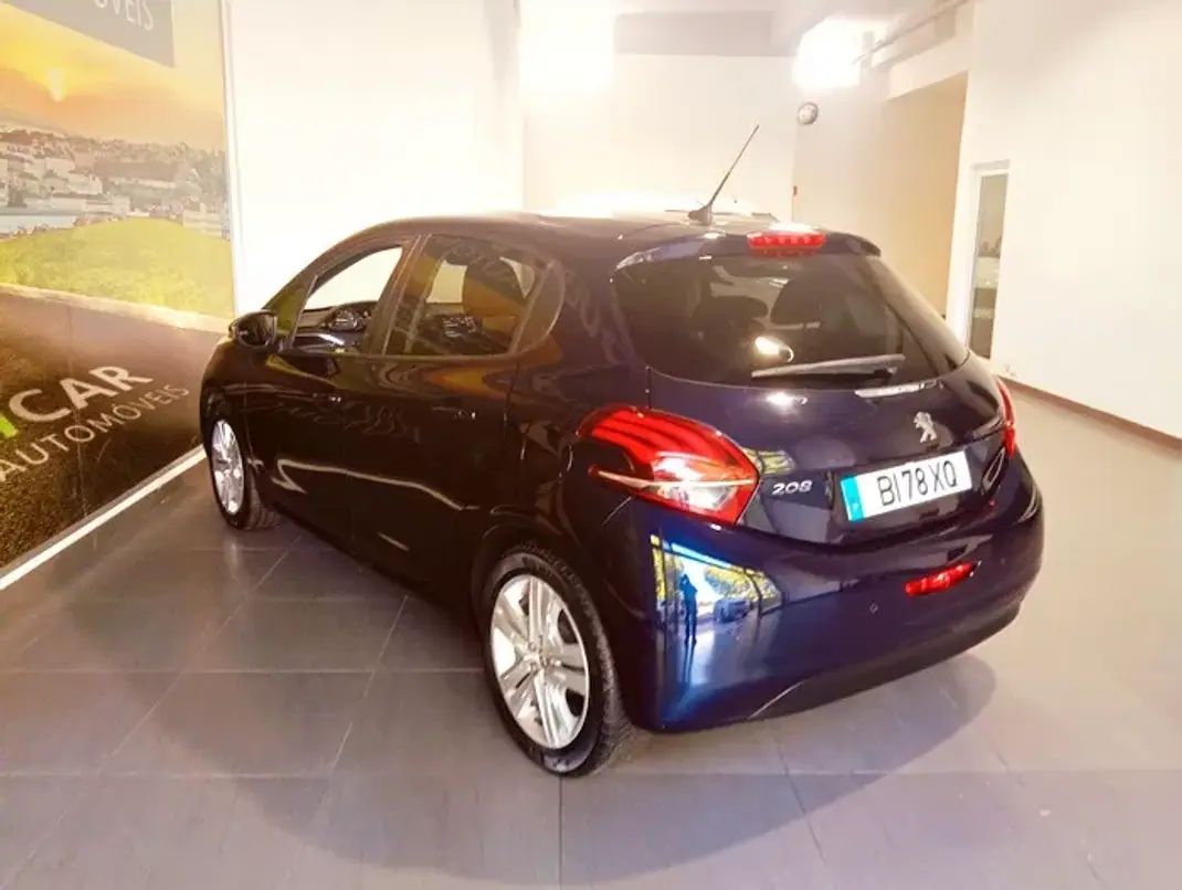 Peugeot 208 2019 - 8299 EUR, 136000 km - AUTO.MOTO.pt - 136000km - foto 7 de 48