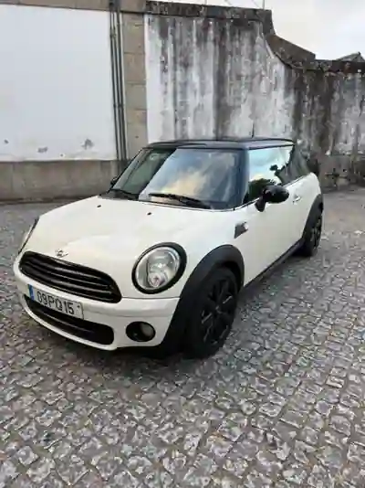 MINI Cooper 2008 - 5990 EUR, 235000 km - AUTO.MOTO.pt - 235000km - foto 1 de 13