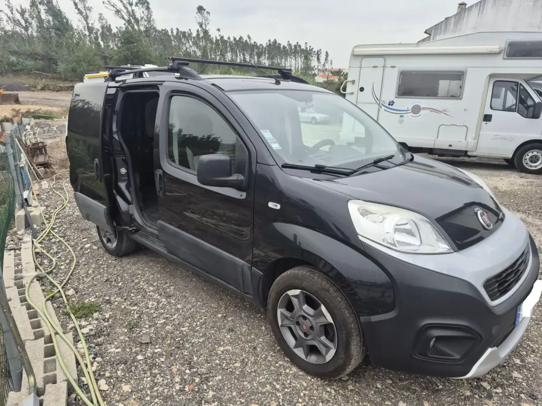 Fiat Fiorino 2018 - 9400 EUR, 179900 km - 179900km - foto 8 de 10