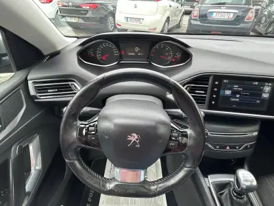 Peugeot 308 SW 2014 - 10500 EUR, 193489 km - AUTO.MOTO.pt - 193489km - foto 12 de 21
