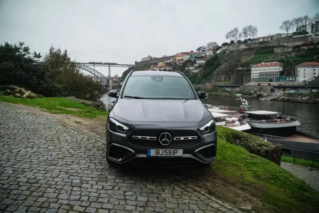 Mercedes-Benz GLA 250 2024 - 46850 EUR, 19000 km - AUTO.MOTO.pt - 19000km - foto 9 de 48