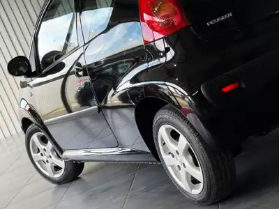 Peugeot 107 2011 - 6500 EUR, 168500 km - AUTO.MOTO.pt - 168500km - foto 9 de 39