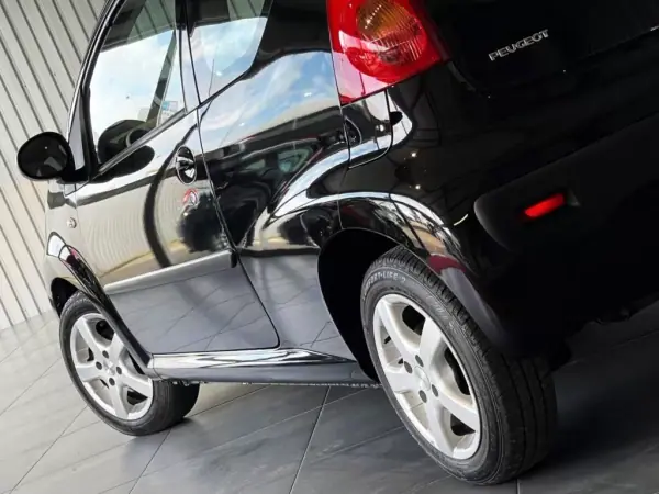 Peugeot 107 2011 - 6500 EUR, 168500 km - AUTO.MOTO.pt - 168500km - foto 9 de 39