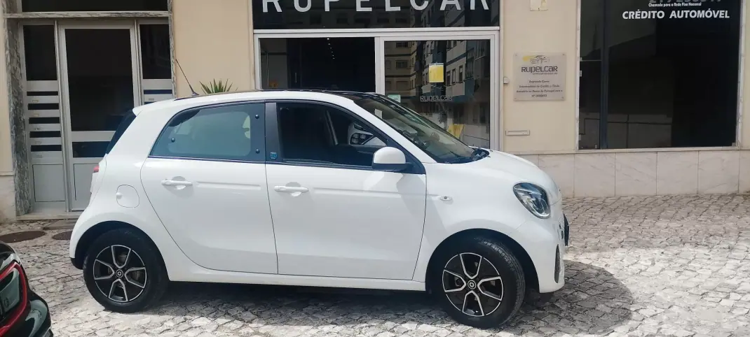 Smart ForFour 2021 - 14500 EUR, 24431 km - AUTO.MOTO.pt - 24431km - foto 5 de 25