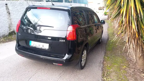 Peugeot 5008 2016 - 11500 EUR, 187611 km - AUTO.MOTO.pt - 187611km - foto 4 de 20