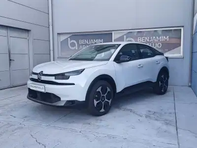 Citroën C4 2025 - 26750 EUR, 20414 km - AUTO.MOTO.pt - 20414km - foto 4 de 27