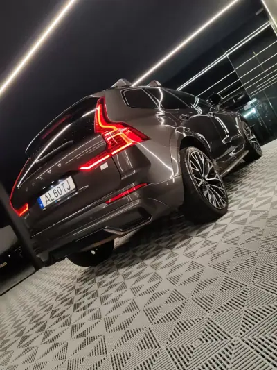 Volvo XC 60 2022 - 41000 EUR, 109000 km - AUTO.MOTO.pt - 109000km - foto 10 de 27