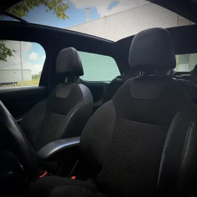 DS DS3 2014 - 11900 EUR, 94000 km - AUTO.MOTO.pt - 94000km - foto 4 de 14