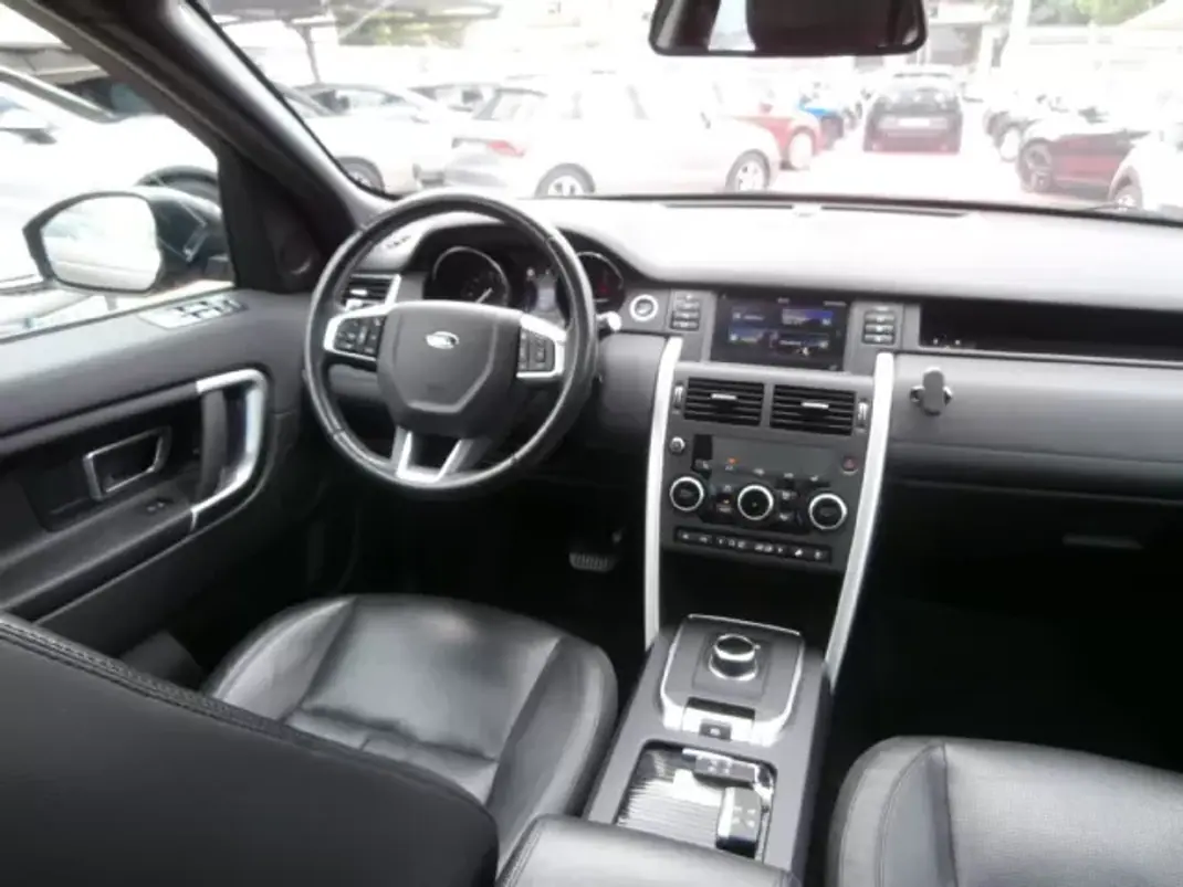 Land Rover Discovery Sport 2017 - 22500 EUR, 165585 km - 165585km - foto 13 de 37