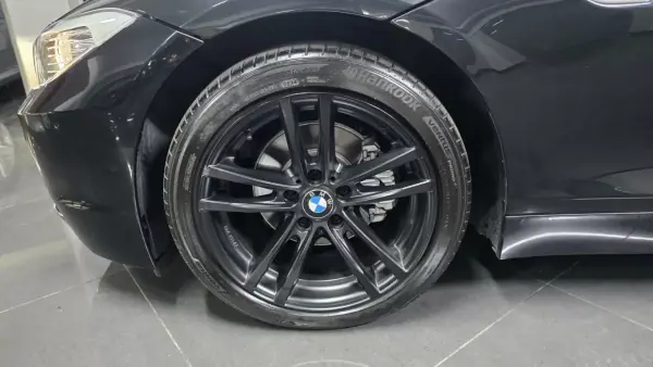 BMW Z4 2013 - 27990 EUR, 98000 km - AUTO.MOTO.pt - 98000km - foto 31 de 38