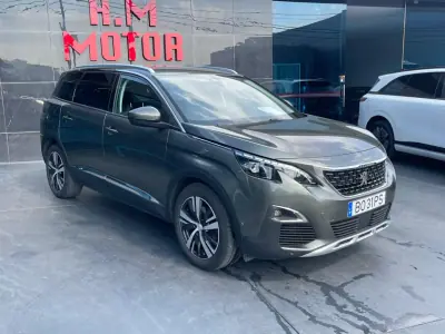 Peugeot 5008 2009 - 15900 EUR, 135061 km - AUTO.MOTO.pt - 135061km - foto 2 de 20