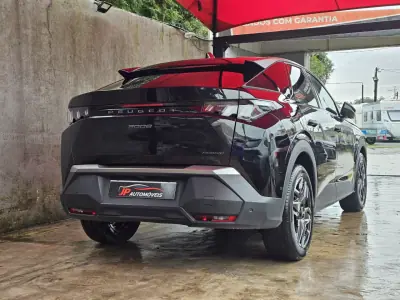 Peugeot 3008 2024 - 29999 EUR, 25000 km - AUTO.MOTO.pt - 25000km - foto 13 de 16