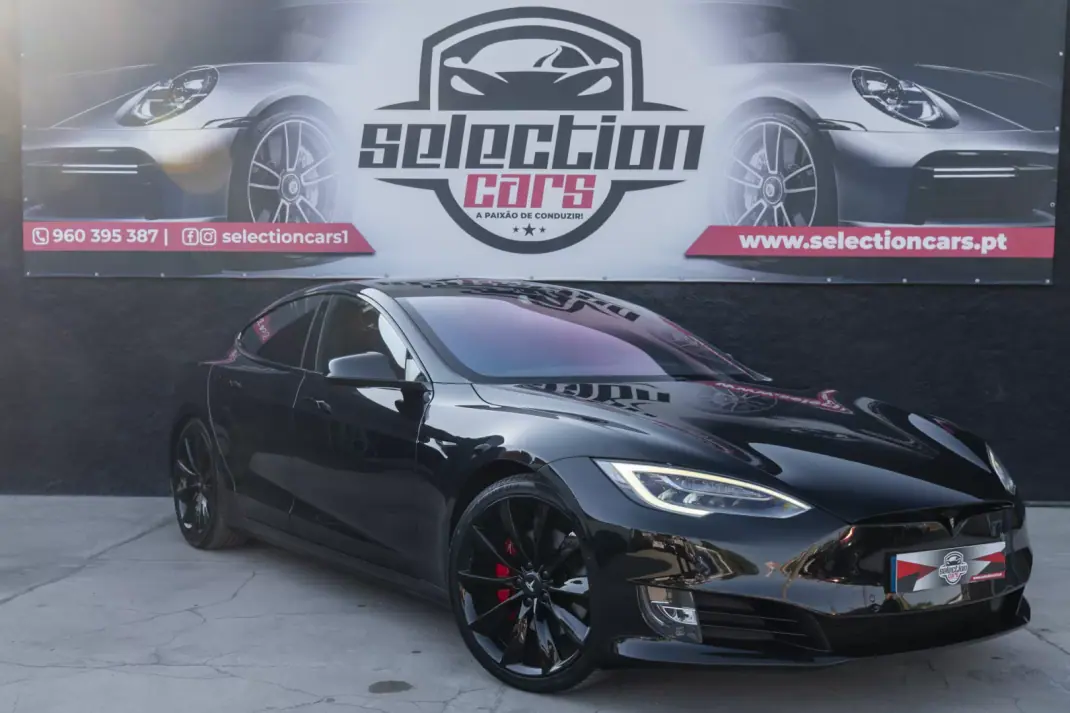 Tesla Model S 2018 - 26900 EUR, 119000 km - AUTO.MOTO.pt - 119000km - foto 1 de 25