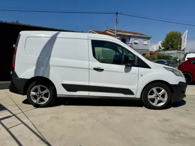 Ford Tourneo Connect 2015 - 7999 EUR, 170000 km - 170000km - foto 12 de 13