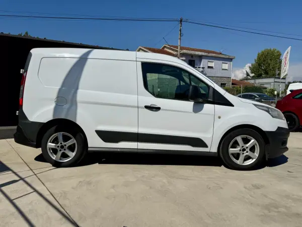 Ford Tourneo Connect 2015 - 7999 EUR, 170000 km - 170000km - foto 12 de 13