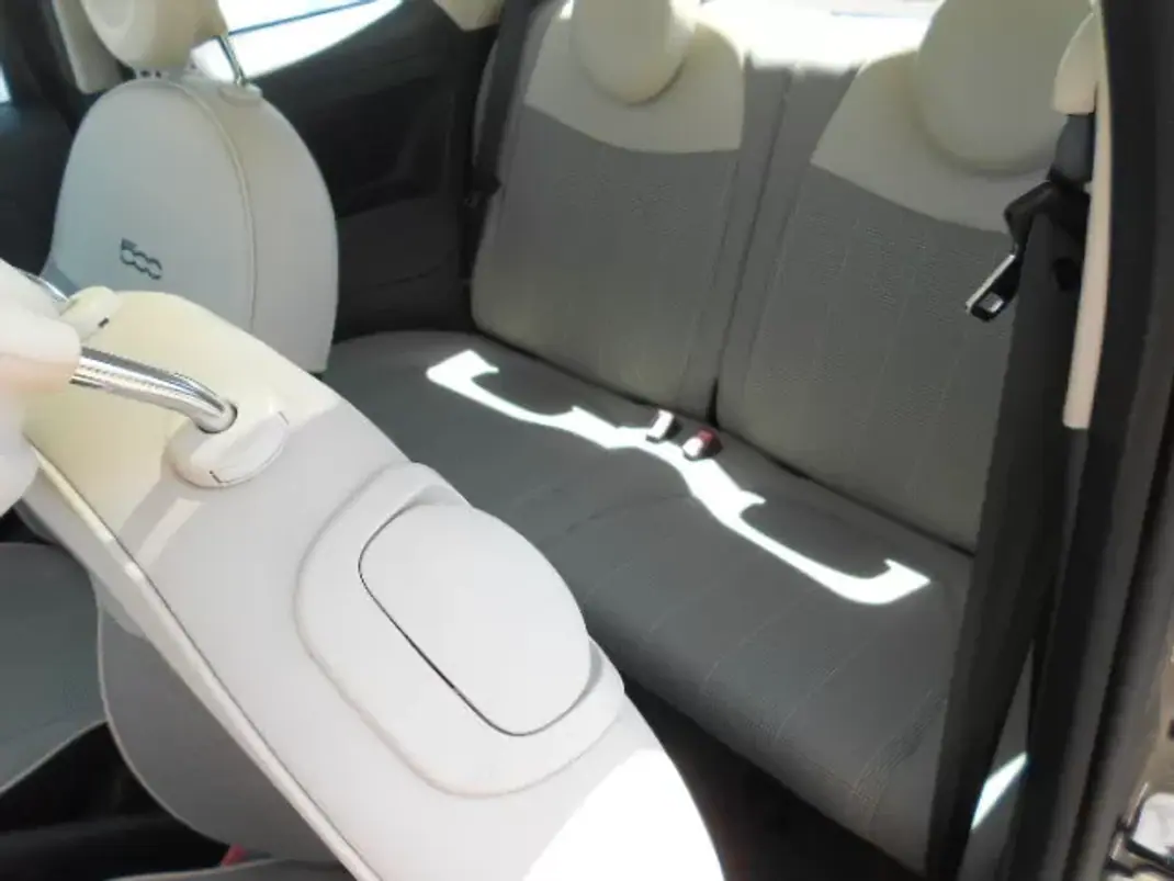 Fiat 500 2014 - 8900 EUR, 69784 km - AUTO.MOTO.pt - 69784km - foto 9 de 11