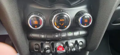 MINI 5 Portas 2018 - 13995 EUR, 77700 km - 77700km - foto 13 de 17
