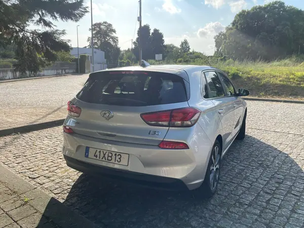 Hyundai i30 2019 - 12300 EUR, 140000 km - AUTO.MOTO.pt - 140000km - foto 2 de 10
