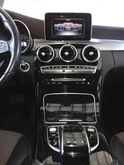 Mercedes-Benz C 350 2016 - 24950 EUR, 129659 km - AUTO.MOTO.pt - 129659km - foto 14 de 18