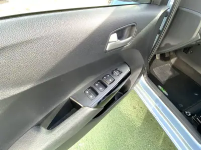 Kia Picanto 2020 - 10800 EUR, 71398 km - AUTO.MOTO.pt - 71398km - foto 7 de 16