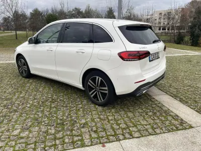 Mercedes-Benz B 250 2022 - 29500 EUR, 116000 km - AUTO.MOTO.pt - 116000km - foto 4 de 13