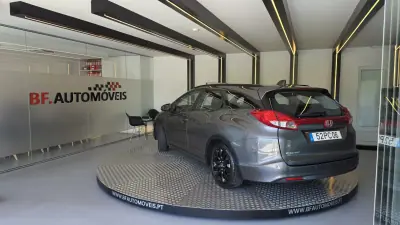 Honda Civic Tourer 2014 - 10750 EUR, 193536 km - AUTO.MOTO.pt - 193536km - foto 3 de 57