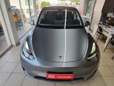 Tesla Model Y 2023 - 38900 EUR, 39000 km - AUTO.MOTO.pt - 39000km - foto 4 de 33