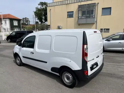 Renault Kangoo 1.5 DCi Maxi 2021 - 13250 EUR, 125000 km - AUTO.MOTO.pt - 125000km - foto 38 de 39