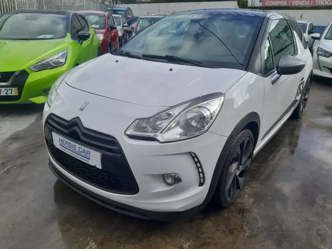 Citroën DS3 2012 - 16900 EUR, 132000 km - AUTO.MOTO.pt - 132000km - foto 3 de 17