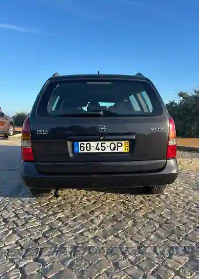 Opel Astra 2000 - 1350 EUR, 260000 km - foto 4 de 9