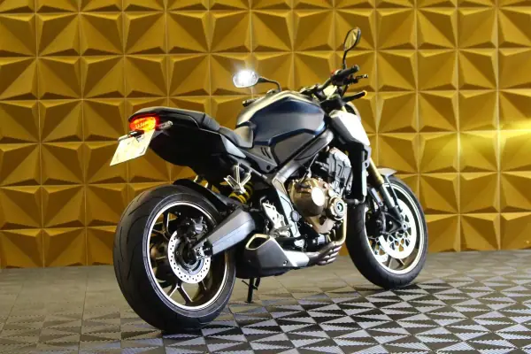 Honda CB 1100 2021 - 6900 EUR, 16000 km - AUTO.MOTO.pt - 16000km - foto 7 de 11