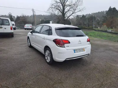 Citroën C4 2016 - 7490 EUR, 232353 km - AUTO.MOTO.pt - 232353km - foto 15 de 16