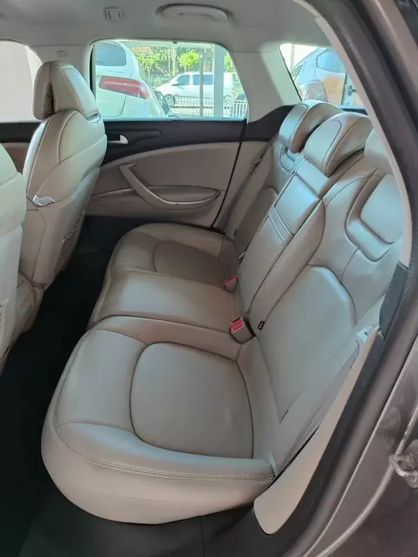 Citroën C5 Tourer 2017 - 9500 EUR, 248400 km - AUTO.MOTO.pt - 248400km - foto 14 de 38
