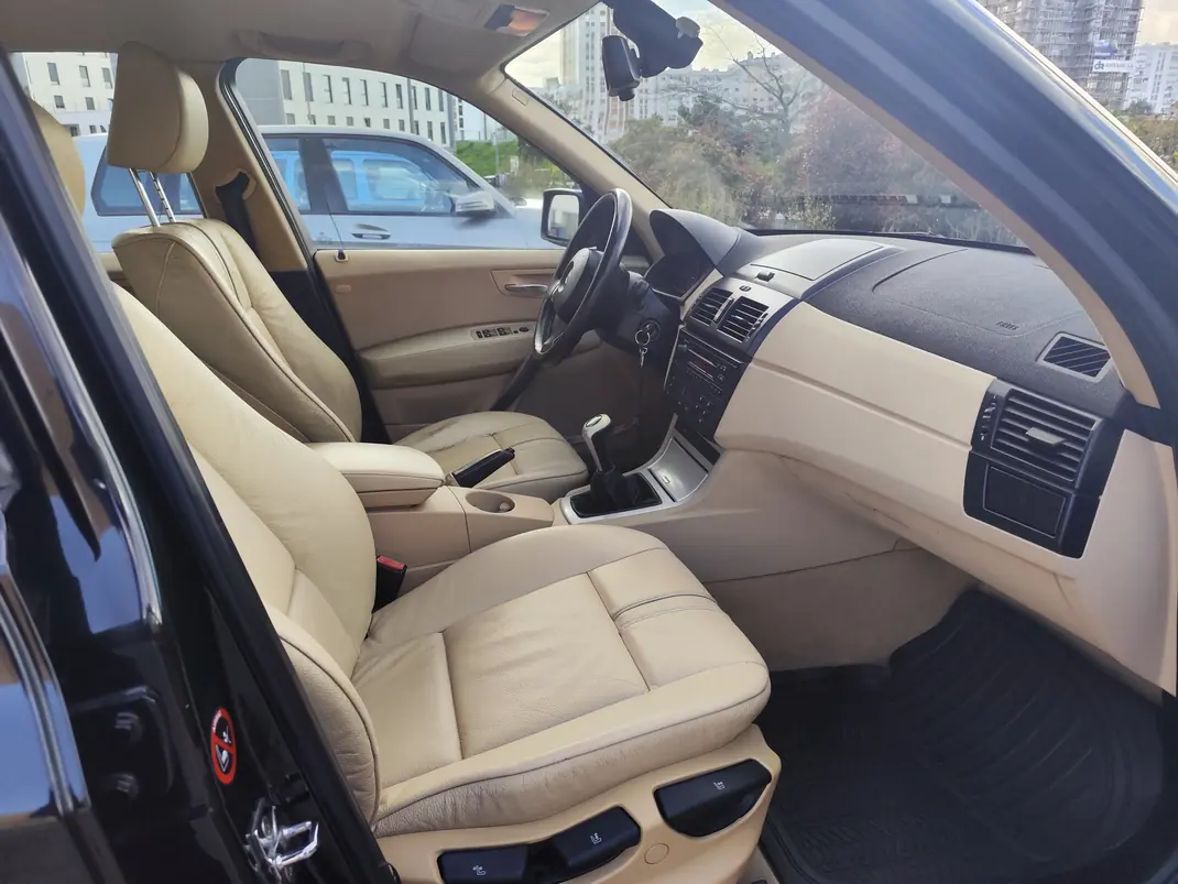 BMW X3 2006 - 10750 EUR, 209 km - AUTO.MOTO.pt - 209km - foto 3 de 8