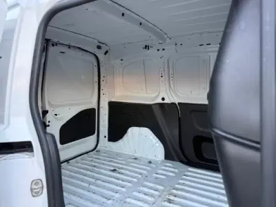 Peugeot PARTNER 1.5 HDI PRO LONGA L2H1 2020 - 11900 EUR, 177000 km - AUTO.MOTO.pt - 177000km - foto 9 de 14