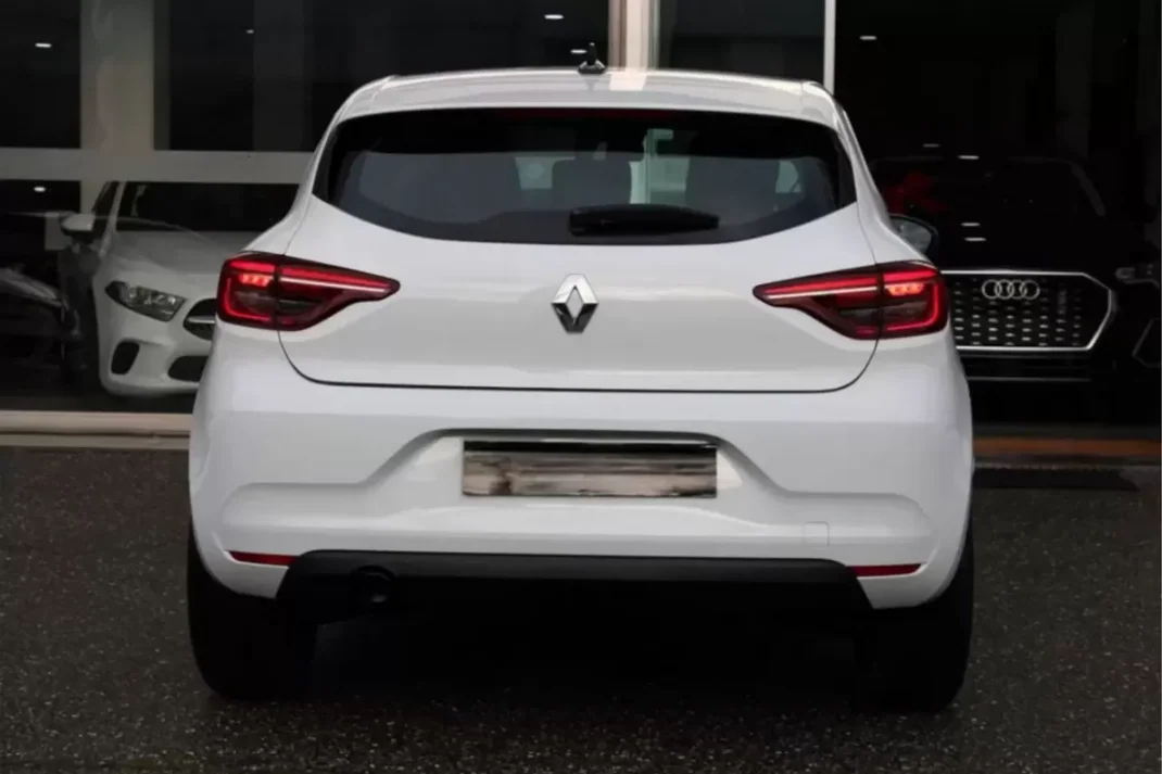 Renault Clio 2023 - 16990 EUR, 4048 km - AUTO.MOTO.pt - 4048km - foto 2 de 4