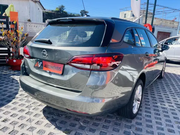 Opel Astra Caravan 2019 - 12950 EUR, 67783 km - AUTO.MOTO.pt - 67783km - foto 7 de 12