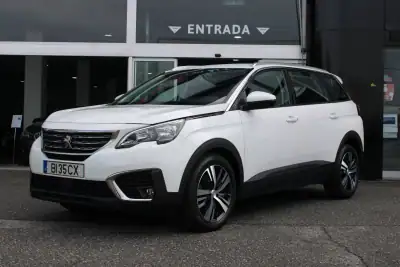 Peugeot 5008 2019 - 19990 EUR, 114332 km - AUTO.MOTO.pt - 114332km - foto 3 de 21