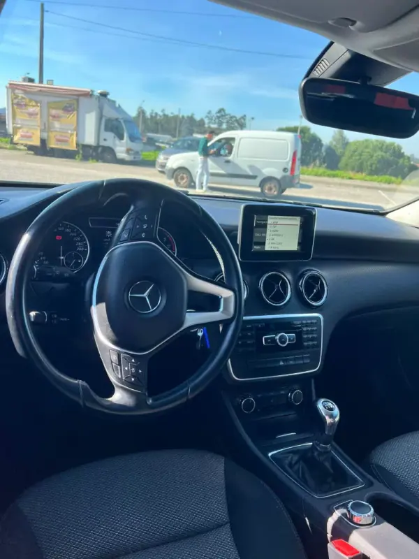 Mercedes-Benz A 180 2013 - 15000 EUR, 197483 km - AUTO.MOTO.pt - 197483km - foto 19 de 20
