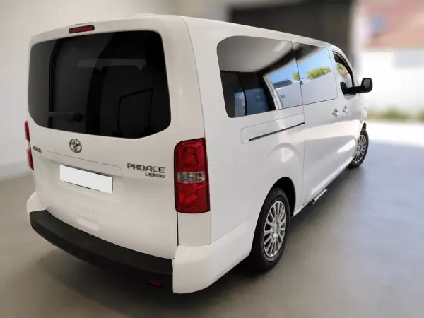 Toyota Proace Verso 2020 - 18698 EUR, 168000 km - AUTO.MOTO.pt - 168000km - foto 3 de 8